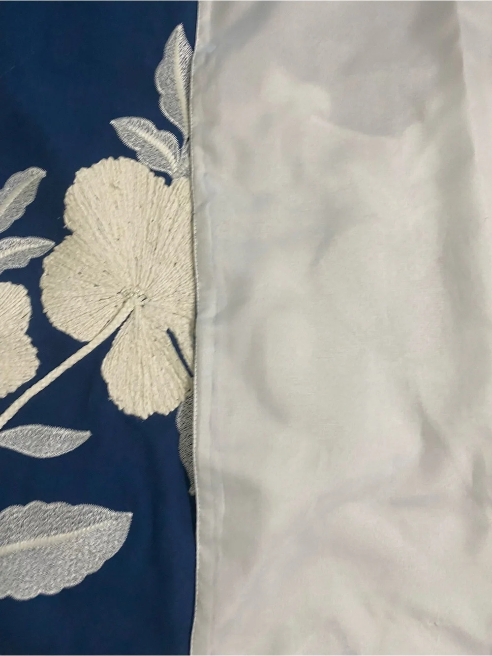 Pier 1 Royal Blue White Floral Embroidered Fringe Elegant 72”Table Runner